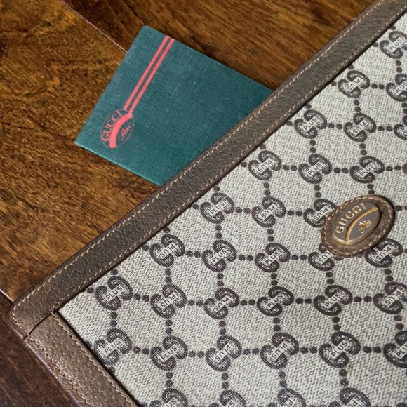 1970s Vintage Gucci clutch bag travel case coated leather trim suede lining - Picture 9 of 10